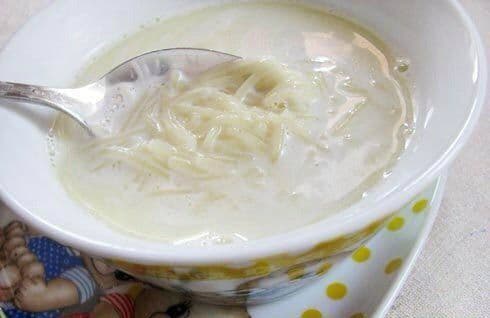 Детский суп молочный с вермишелью