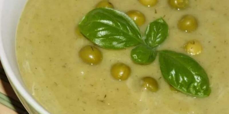 Суп пюре с зеленым консервированным горошком